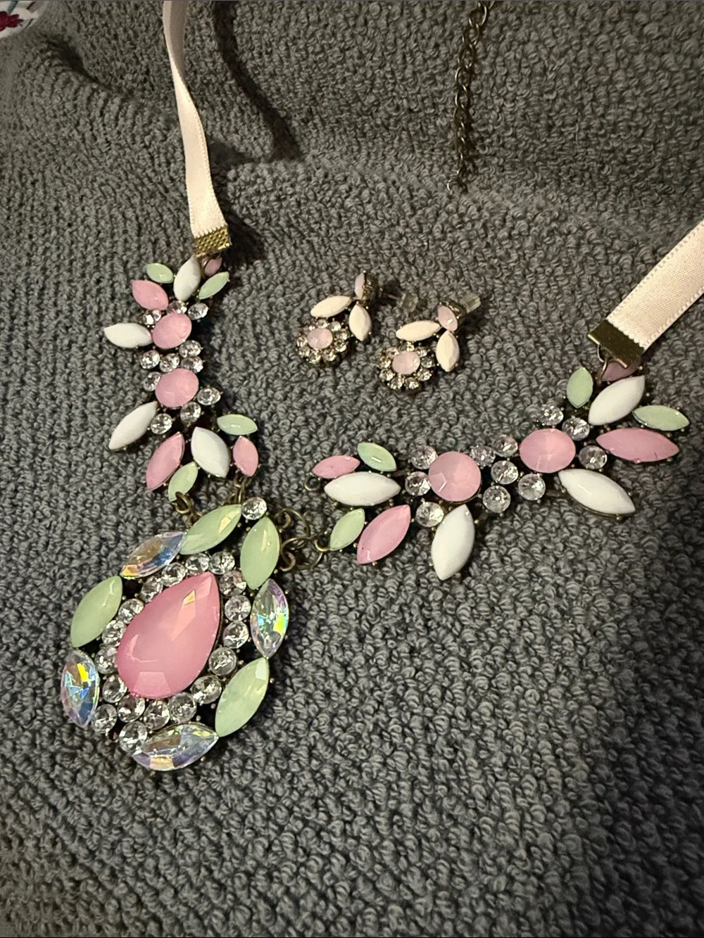 Pastel Statement Necklace & Earring Set - Pink, Mint & White